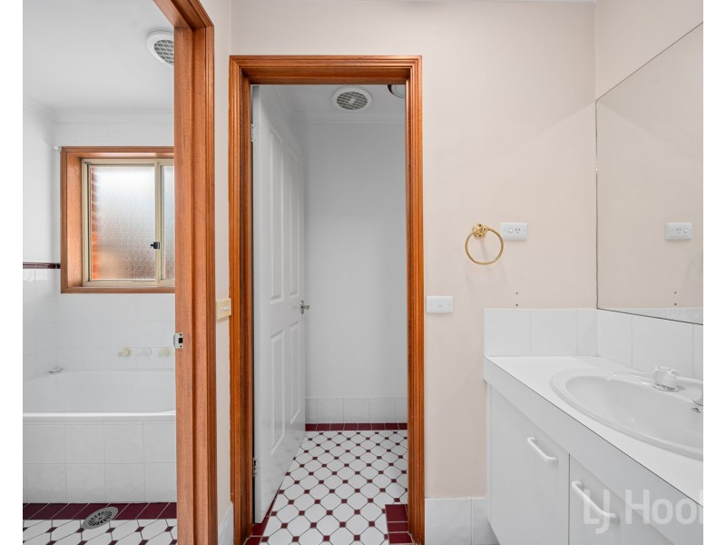 11/1-3 Forest Drive, Jerrabomberra NSW 2619