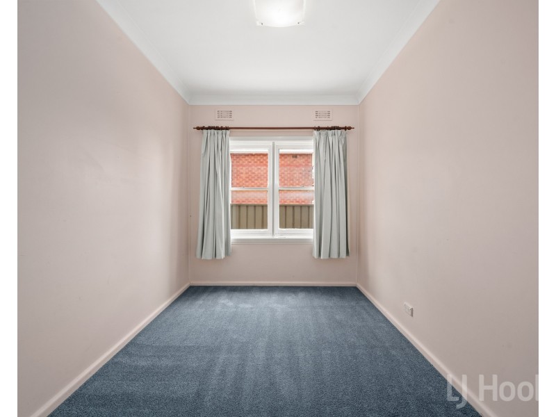 11 Fergus Road, Queanbeyan NSW 2620