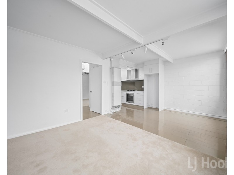 8/126 Henderson Road, Crestwood NSW 2620