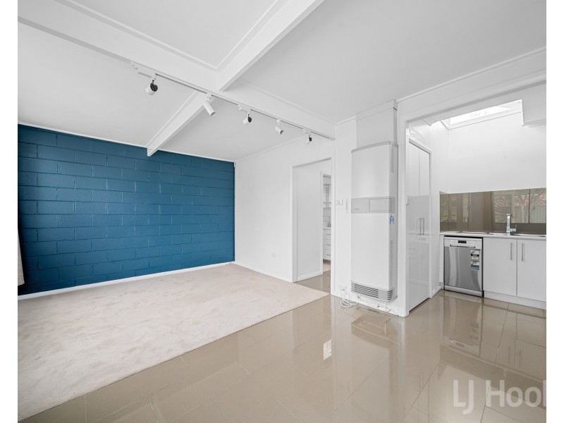 8/126 Henderson Road, Crestwood NSW 2620