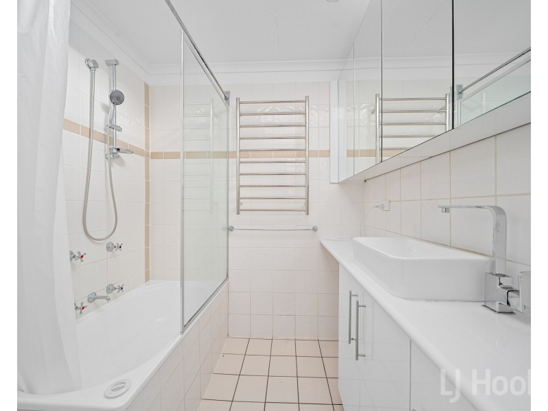 8/126 Henderson Road, Crestwood NSW 2620