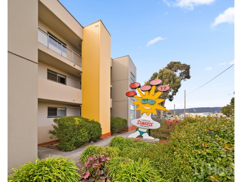 17B/17 Uriarra Road, Queanbeyan NSW 2620