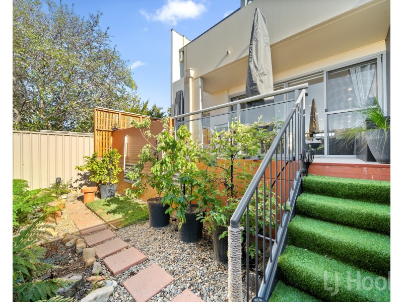 17B/17 Uriarra Road, Queanbeyan NSW 2620