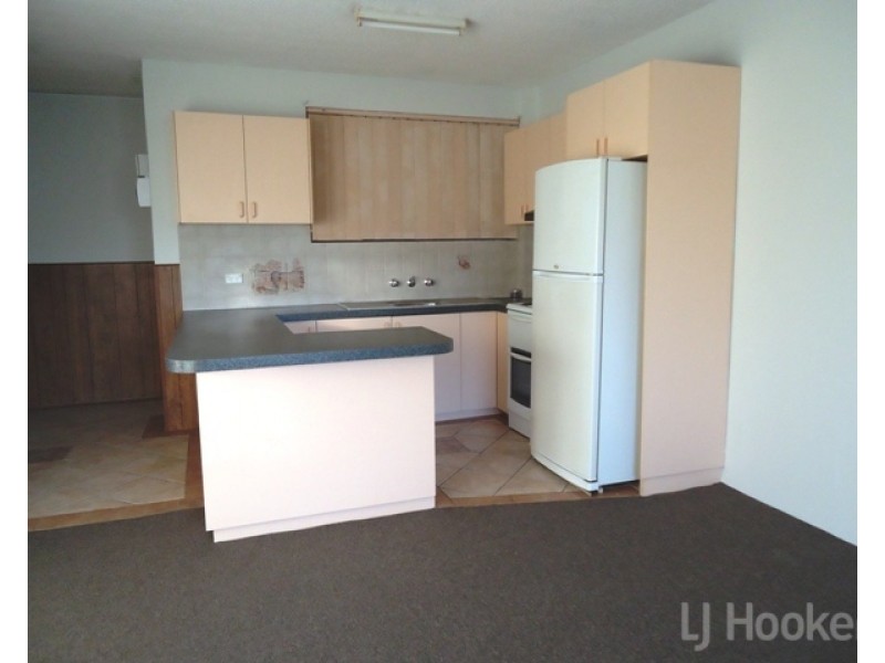 12/74 Collett Street, Queanbeyan NSW 2620