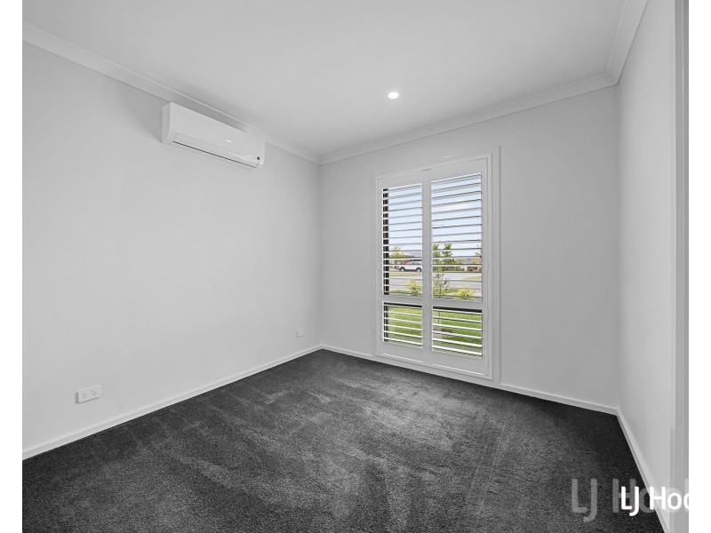 108 Weatherstone Circuit, Googong NSW 2620