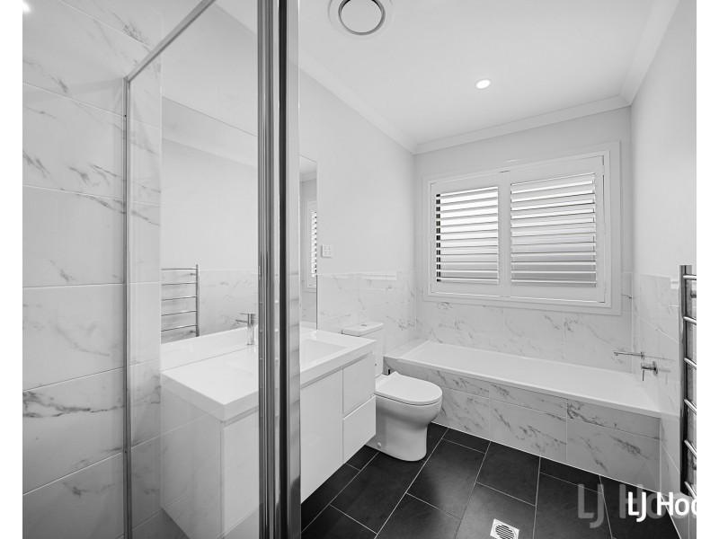 108 Weatherstone Circuit, Googong NSW 2620