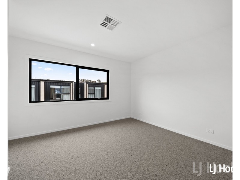 57/25 Trenerry Crescent, Googong NSW 2620