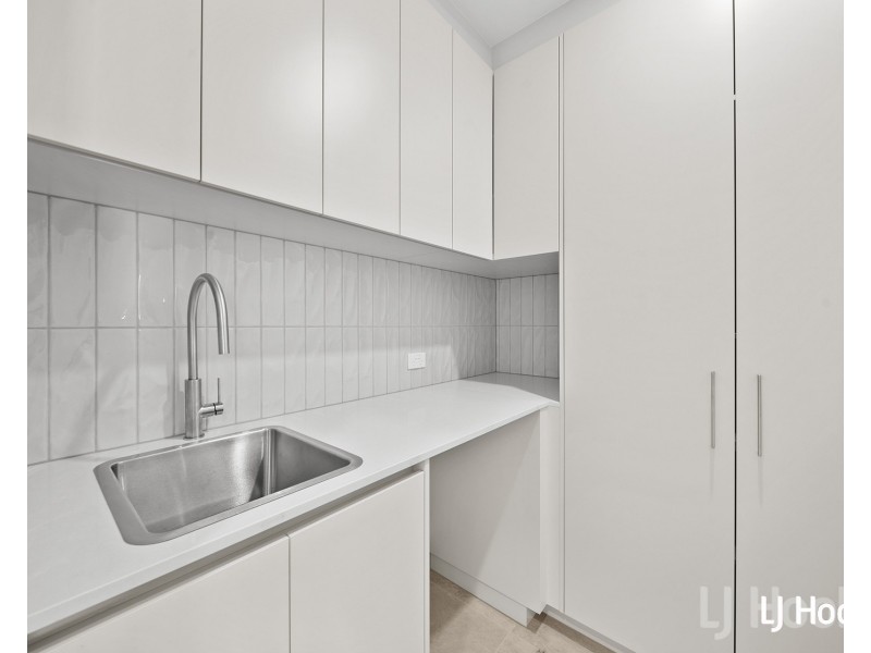 57/25 Trenerry Crescent, Googong NSW 2620