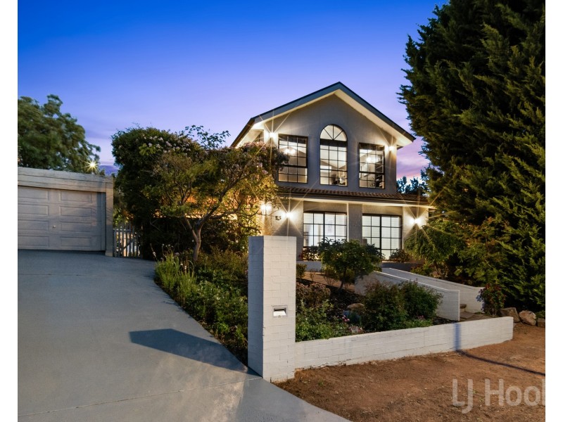 13 Wangara Crescent, Queanbeyan West NSW 2620