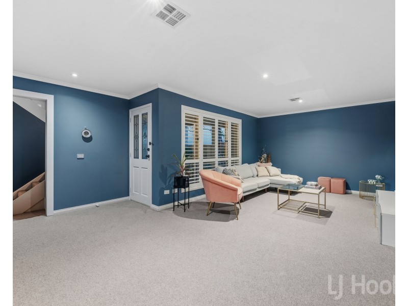13 Wangara Crescent, Queanbeyan West NSW 2620