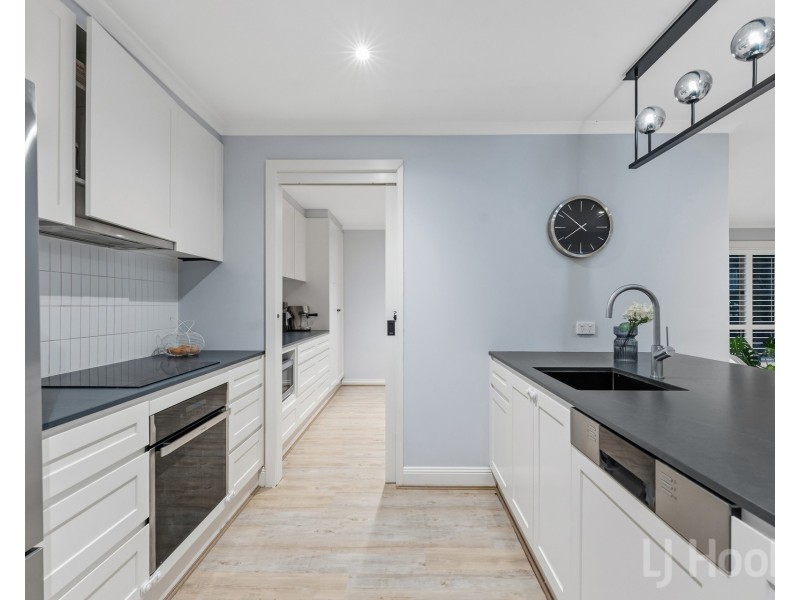13 Wangara Crescent, Queanbeyan West NSW 2620
