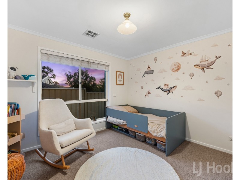13 Wangara Crescent, Queanbeyan West NSW 2620