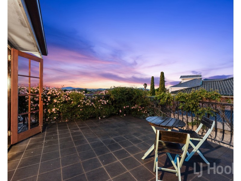 13 Wangara Crescent, Queanbeyan West NSW 2620