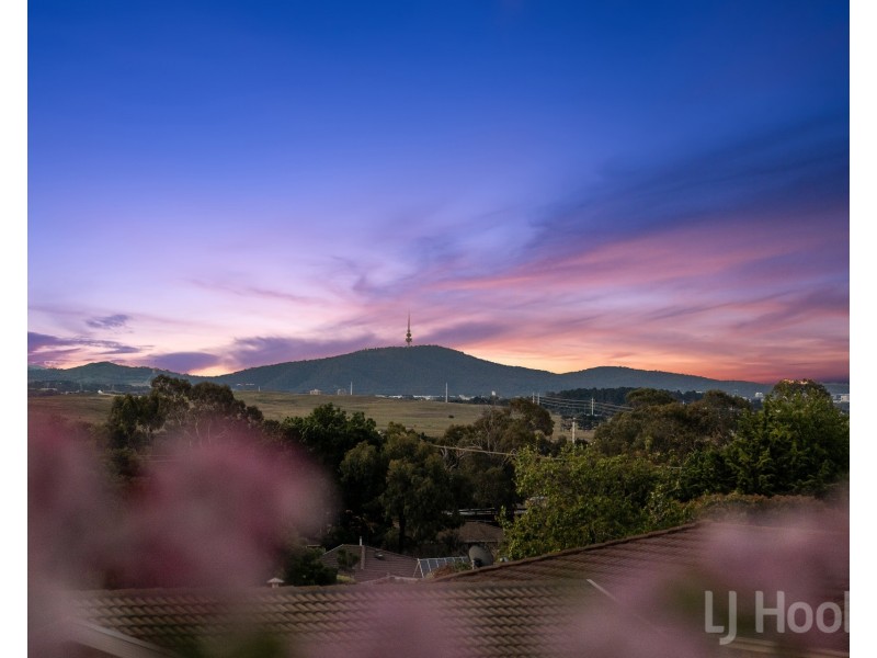 13 Wangara Crescent, Queanbeyan West NSW 2620