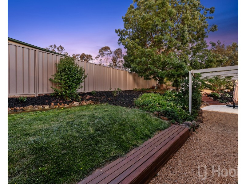 13 Wangara Crescent, Queanbeyan West NSW 2620