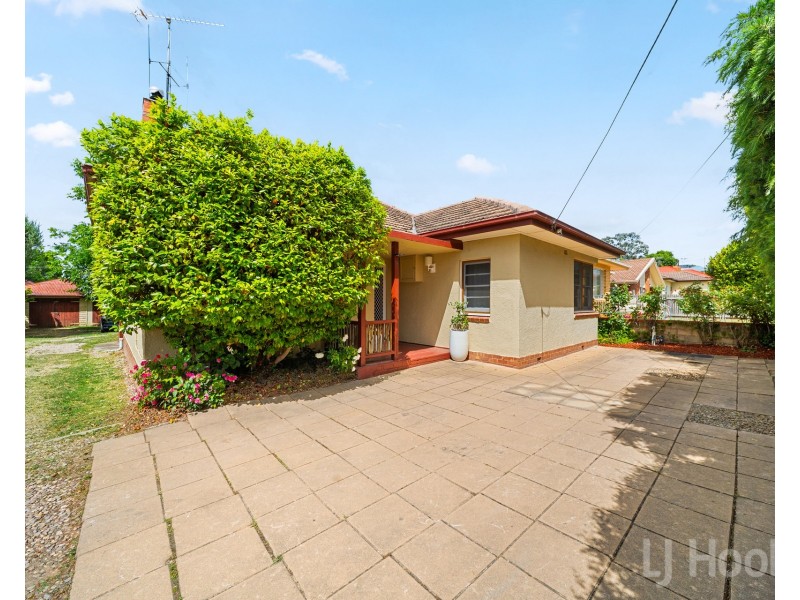 18 Morton Street, Queanbeyan NSW 2620