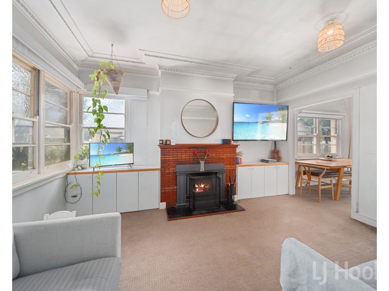 18 Morton Street, Queanbeyan NSW 2620