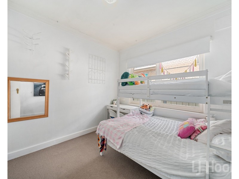 18 Morton Street, Queanbeyan NSW 2620