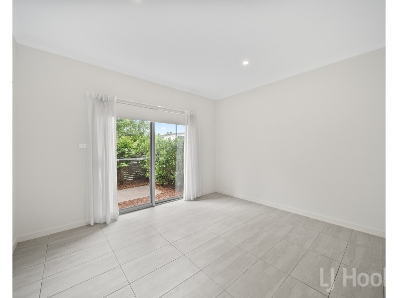 168 Gorman Drive, Googong NSW 2620