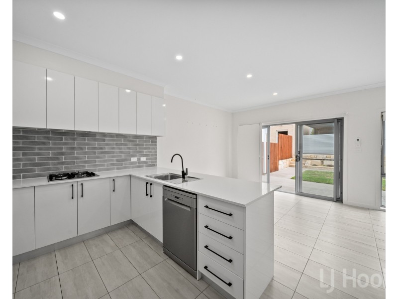 168 Gorman Drive, Googong NSW 2620