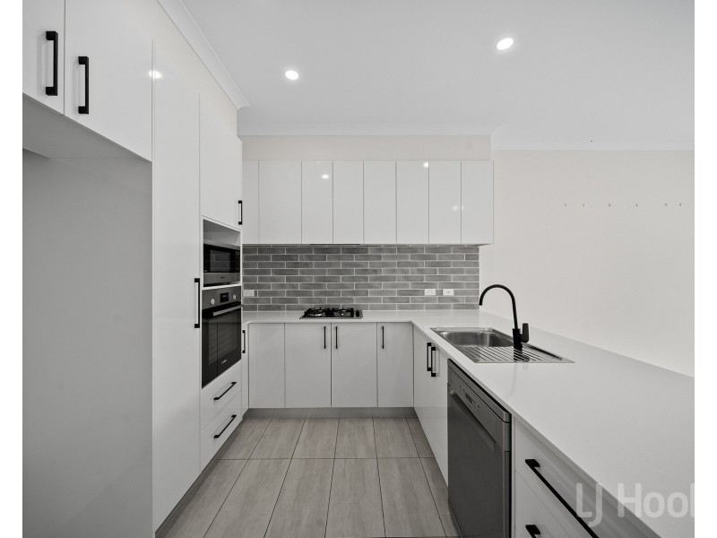 168 Gorman Drive, Googong NSW 2620