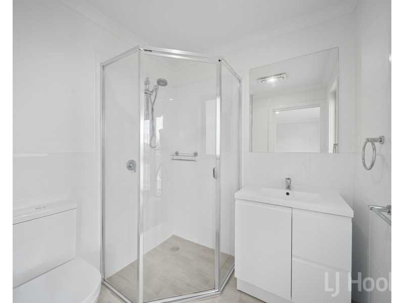 168 Gorman Drive, Googong NSW 2620
