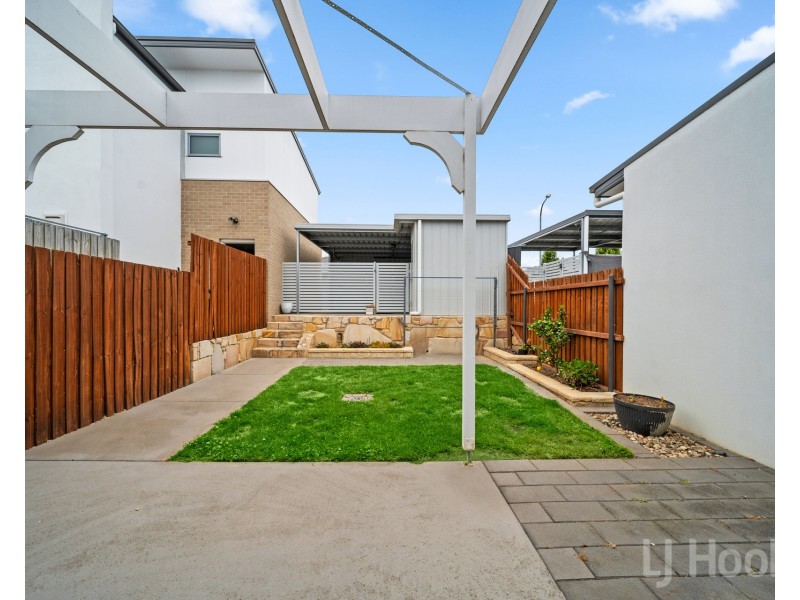 168 Gorman Drive, Googong NSW 2620