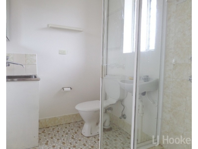 11/2 Donald Road, Queanbeyan NSW 2620