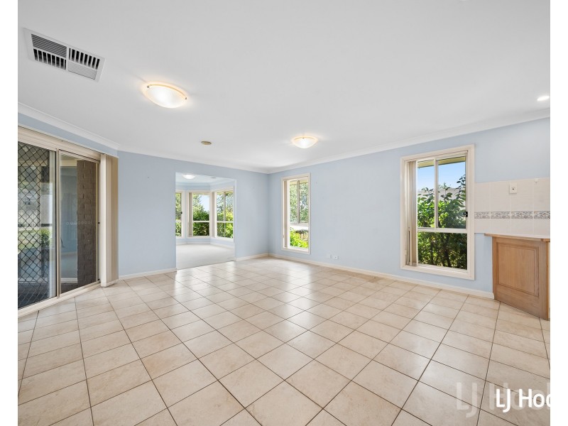 87 Ironbark Circuit, Jerrabomberra NSW 2619