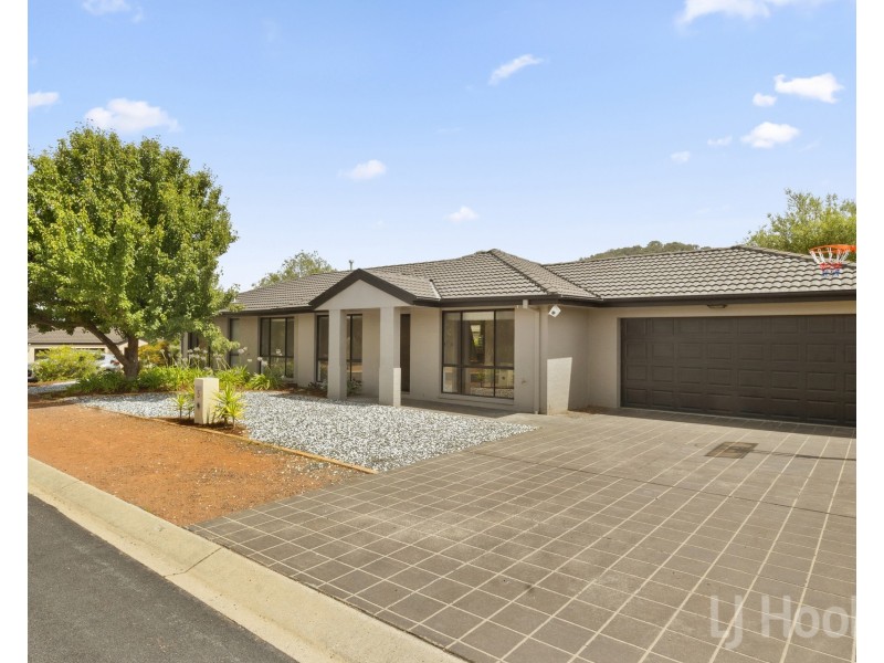 5 Tooroonga Crescent, Jerrabomberra NSW 2619