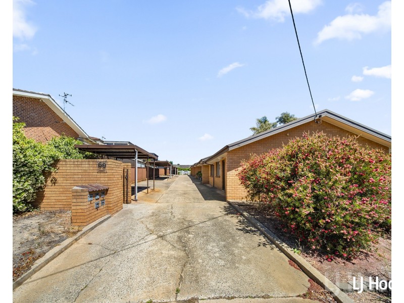 2/69 Donald Road, Queanbeyan NSW 2620