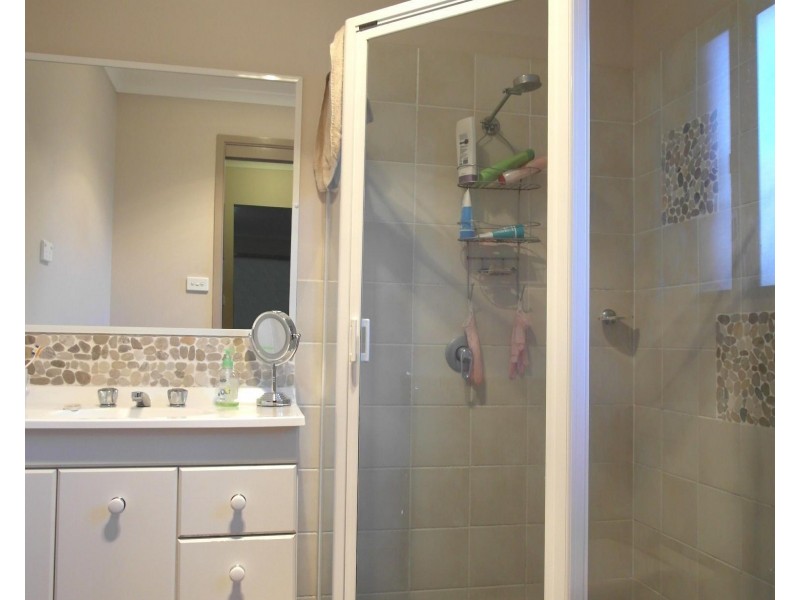 67 Thomas Royal Gardens, Queanbeyan NSW 2620