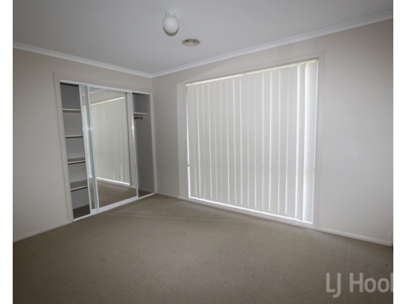 6/11 Doeberl Place, Queanbeyan NSW 2620