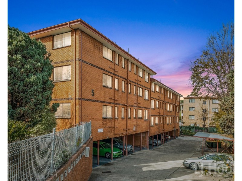 12/5 Mowatt Street, Queanbeyan NSW 2620
