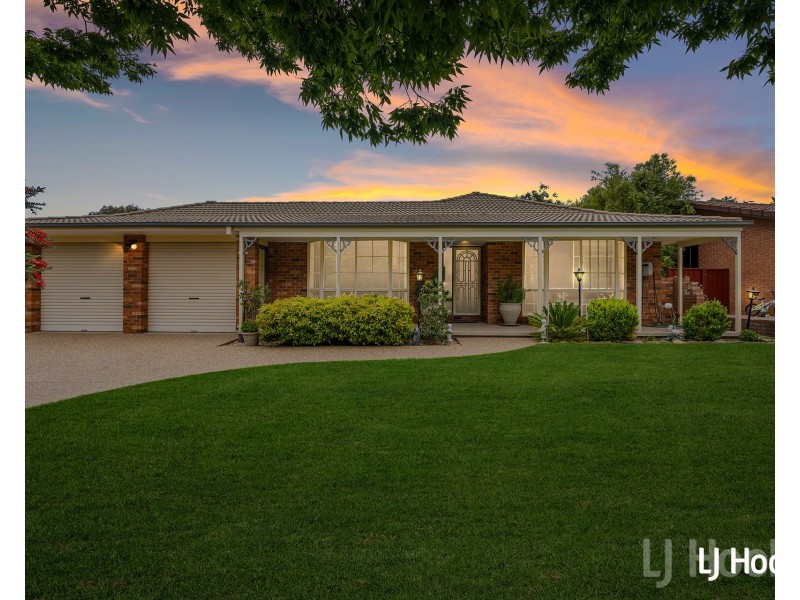 12 Majura Place, Jerrabomberra NSW 2619