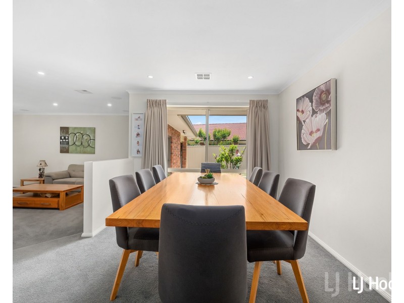 12 Majura Place, Jerrabomberra NSW 2619