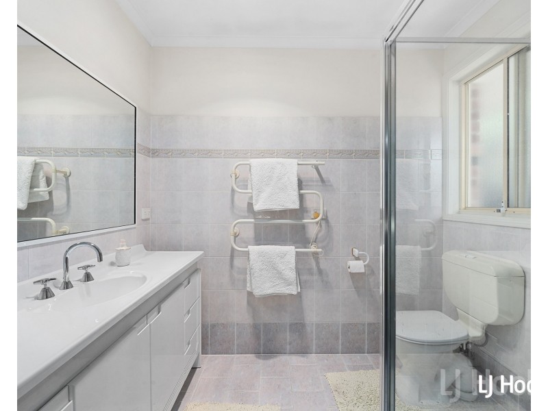 12 Majura Place, Jerrabomberra NSW 2619