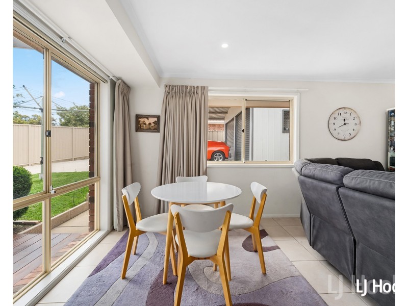 12 Majura Place, Jerrabomberra NSW 2619