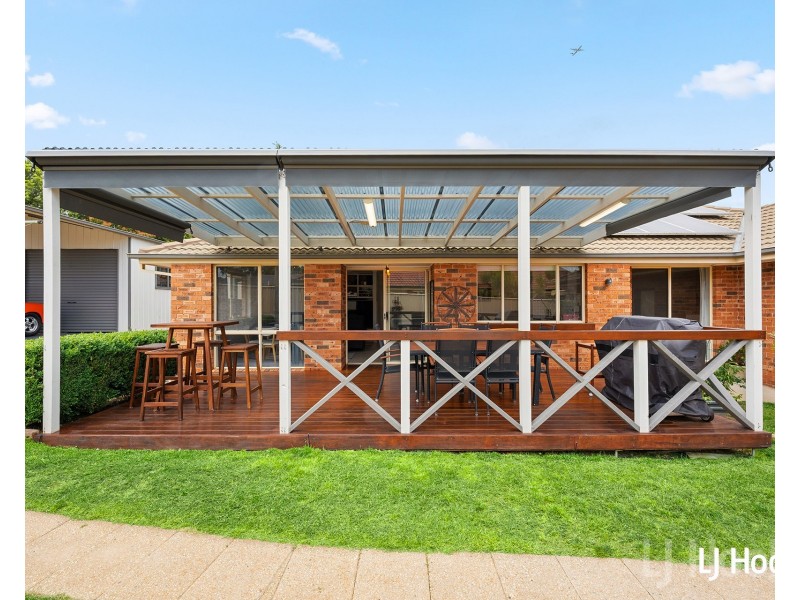 12 Majura Place, Jerrabomberra NSW 2619