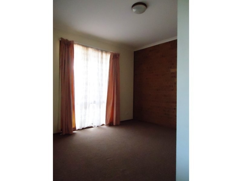 1/12 Hakea Street, Queanbeyan NSW 2620