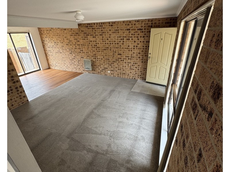 2/11 Ford Street, Queanbeyan NSW 2620