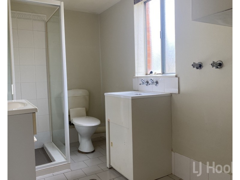 6/20 Trinculo Place, Queanbeyan NSW 2620