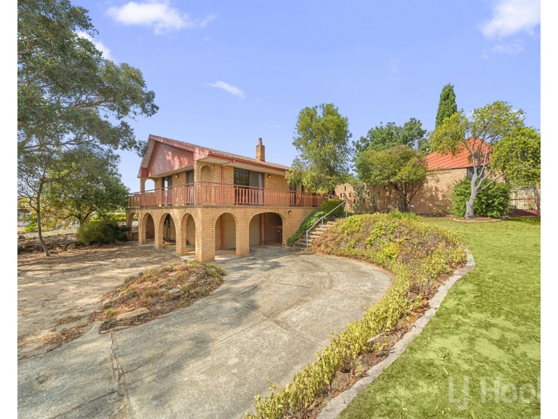 14 Hayley Crescent, Karabar NSW 2620