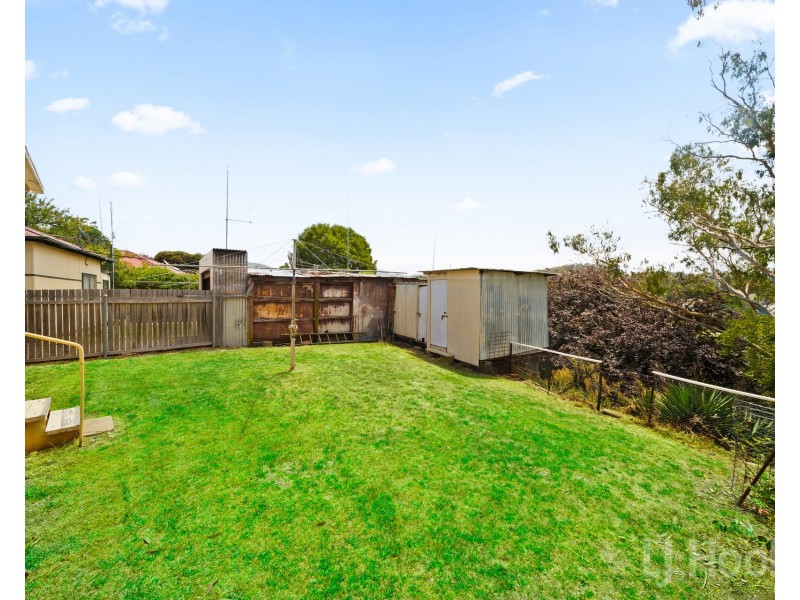 15 Braidwood Road, Captains Flat NSW 2623