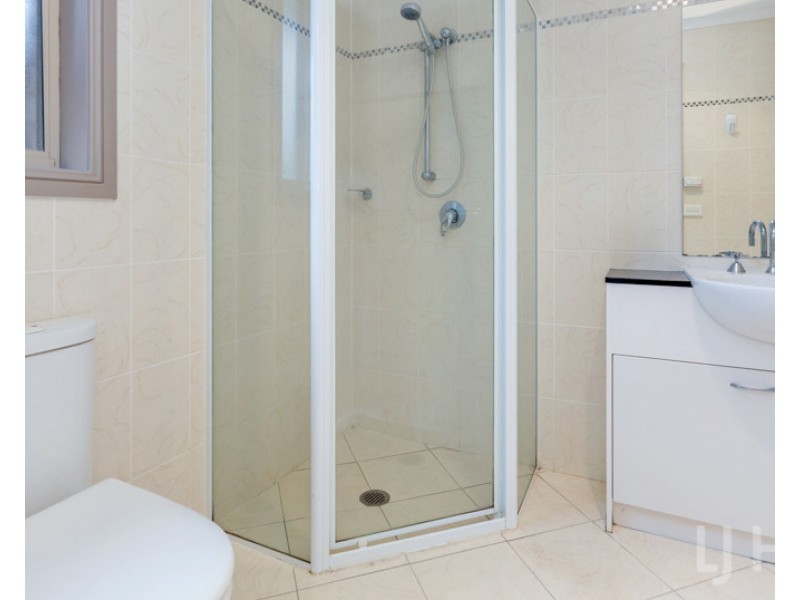 35 Bluestone Gardens, Jerrabomberra NSW 2619