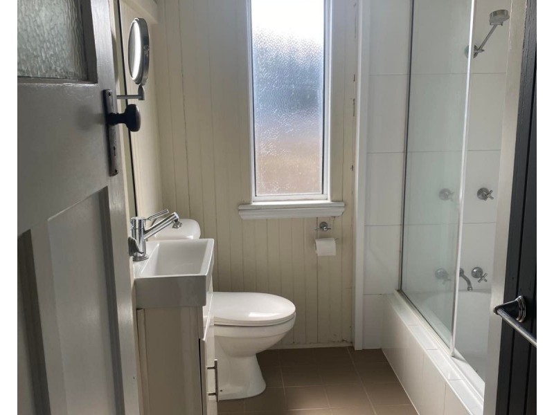 4 Knobel Street, North Mackay QLD 4740