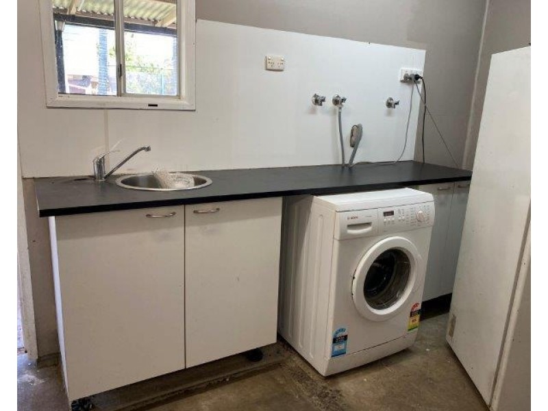 8 Donovan Crescent, Dysart QLD 4745