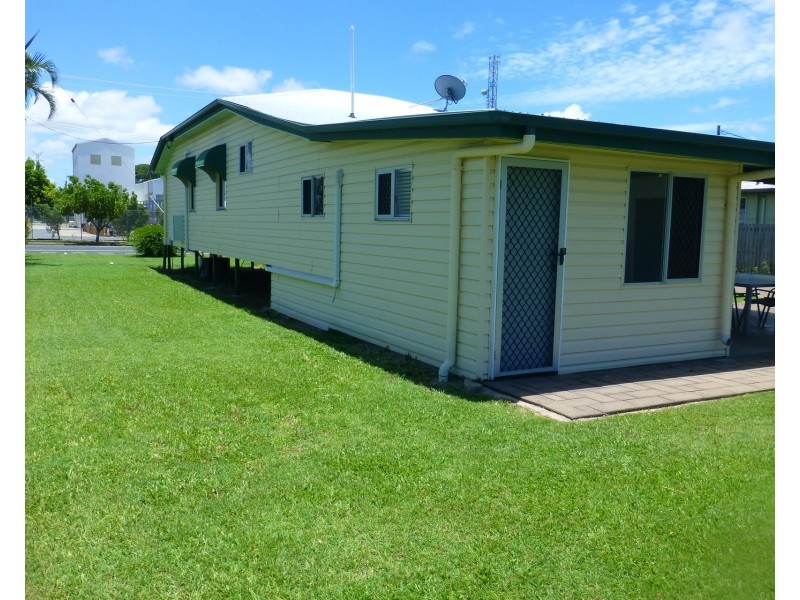 17 Ness Street, West Mackay QLD 4740