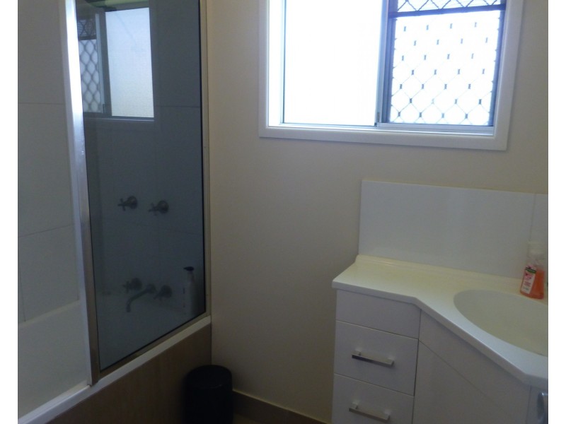 17 Ness Street, West Mackay QLD 4740