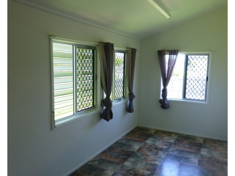 17 Ness Street, West Mackay QLD 4740